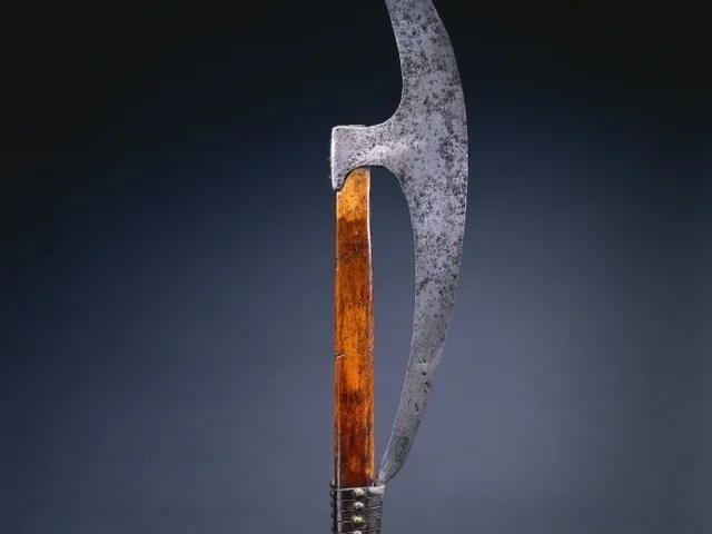 Weaponry: The Bardiche